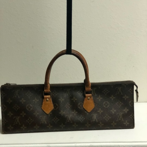 Louis Vuitton Handbags - Louis Vuitton monogram sac tricot triangle bag